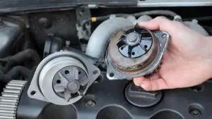 Rotura u obstrucción en la bomba de agua del Chrysler Crossfire 3.2 roadster
